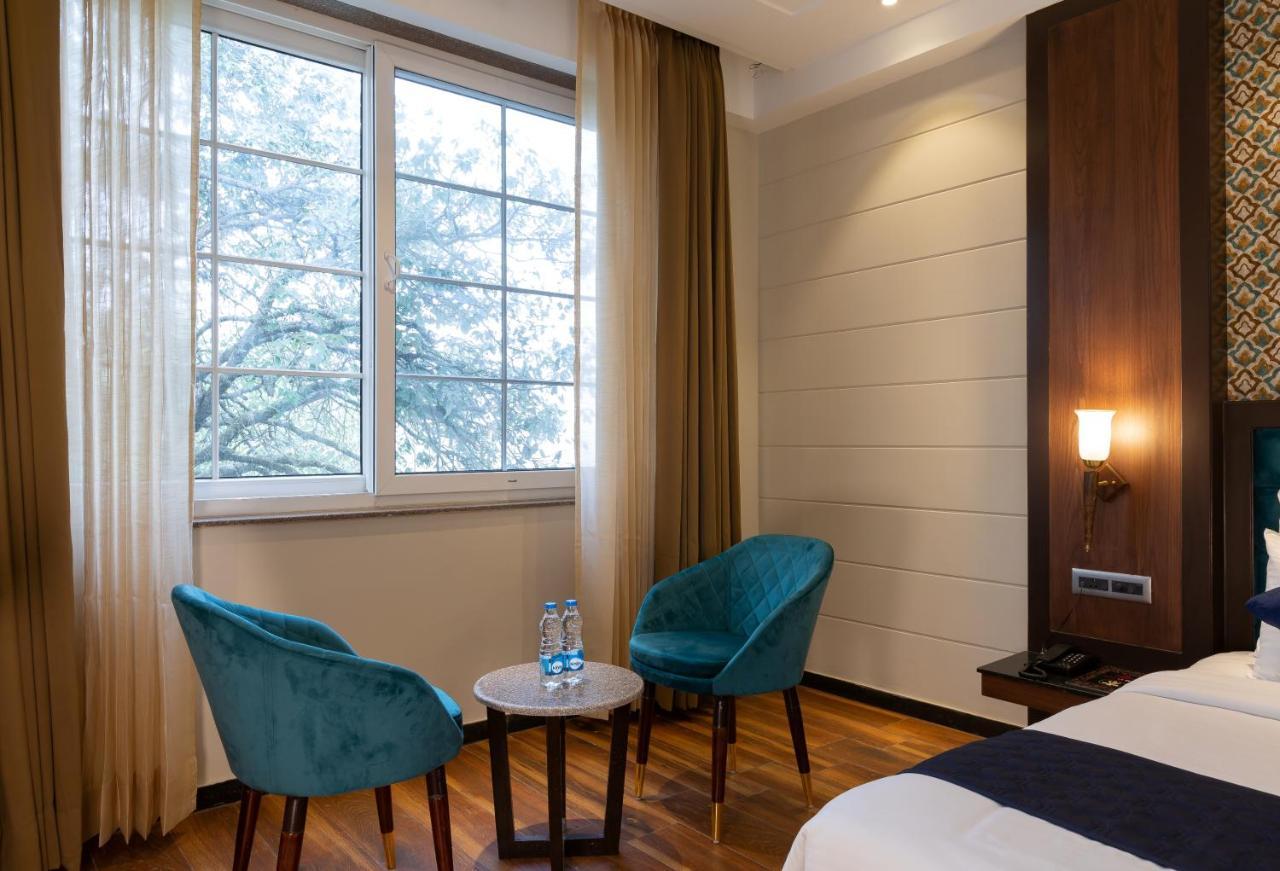 Hotel La Eden Mussoorie Exteriör bild
