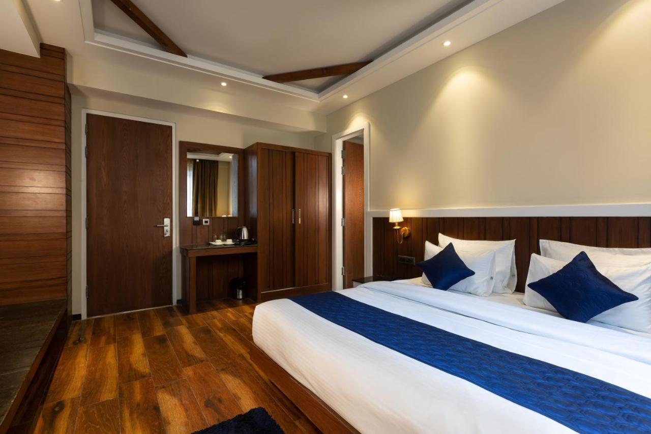 Hotel La Eden Mussoorie Exteriör bild