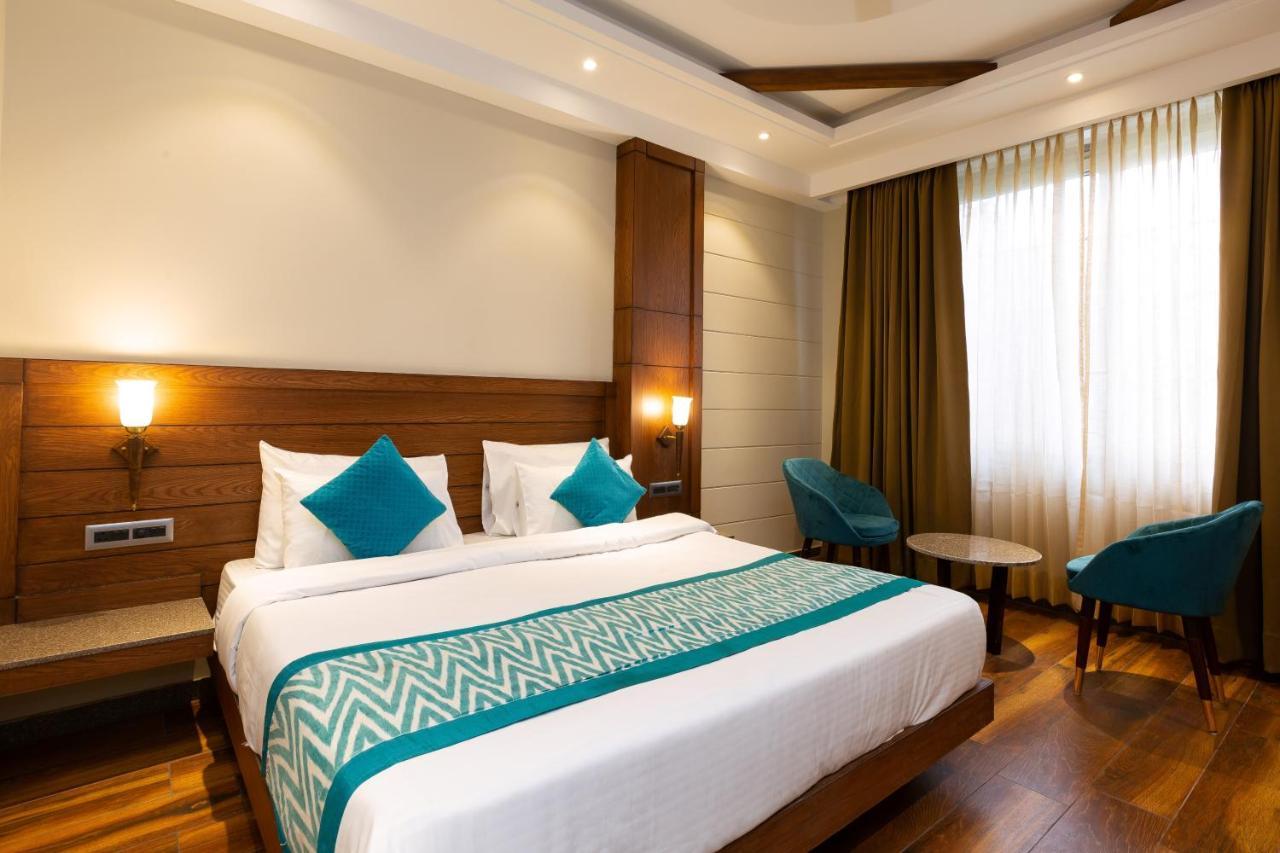 Hotel La Eden Mussoorie Exteriör bild