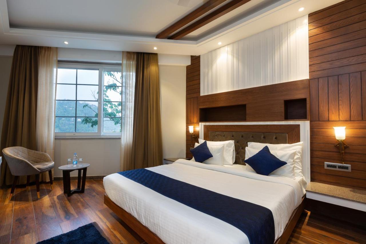Hotel La Eden Mussoorie Exteriör bild